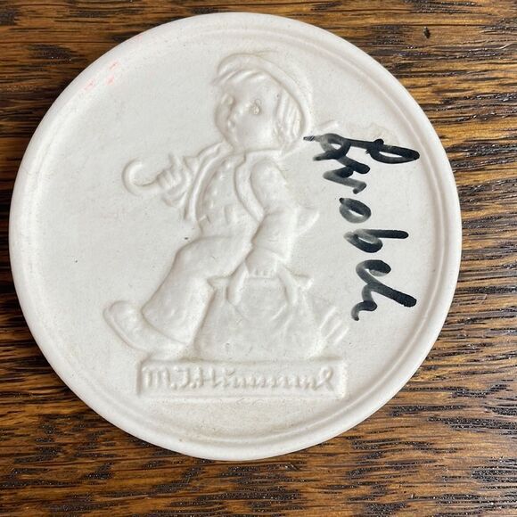 Goebel Hummel Ceramic Collectors Club Discs/Plates , 4 total, Vintage 70’s - Picture 5 of 10